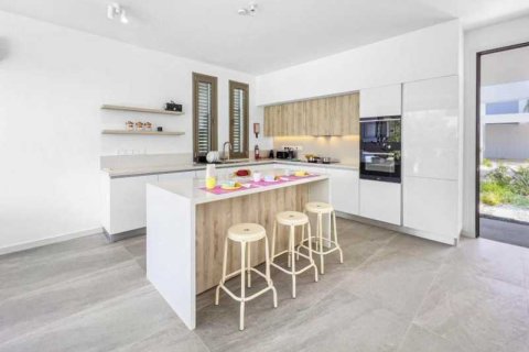 3 bedrooms Villa in Paralimni, Cyprus No. 77972 5