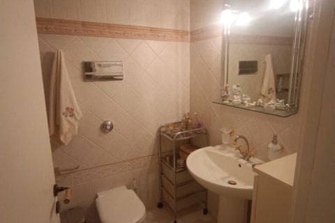 4 bedrooms Apartment in Irakleio, Greece No. 109181 8