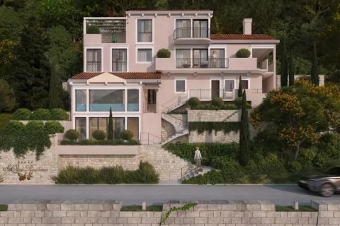 6 bedrooms House in Kotor, Montenegro No. 104770 1