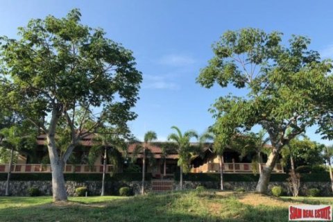 3 chambres Villa à Pattaya, Thailand No. 97247 1