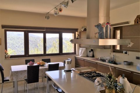 5 bedrooms Villa in Limassol, Cyprus No. 106989 5