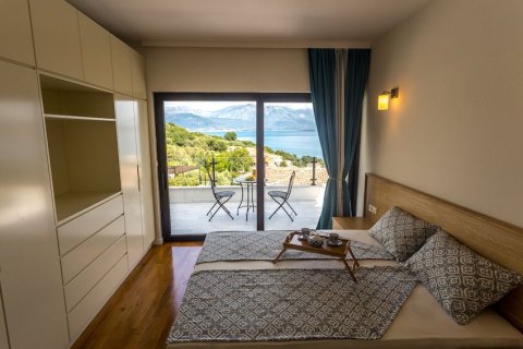 4 bedrooms House in Herceg Novi, Montenegro No. 104792 28