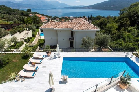 4 bedrooms House in Herceg Novi, Montenegro No. 104792 21