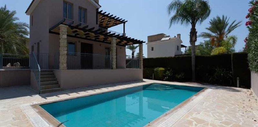 3 dormitorios House en Polis, Cyprus No. 78639