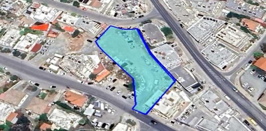 Commercial property in Strovolos, Cyprus No. 79244