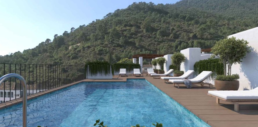 3 bedrooms Apartment in Benahavis, Spain No. 112332