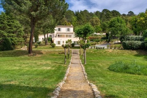 5 bedrooms House in Cogolin, France No. 82607 2