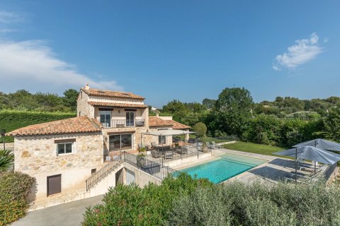 4 bedrooms Villa in Vence, France No. 100237 10