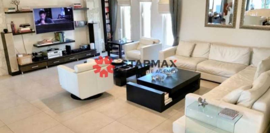 5 chambres House à Latsia, Cyprus No. 82446