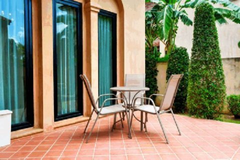 3 bedrooms House in Jomtien Beach, Thailand No. 96552 9