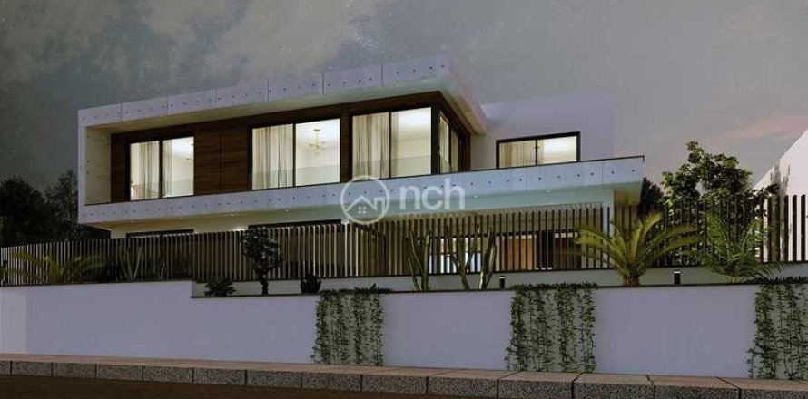 3 chambres Villa à Agios Athanasios, Cyprus No. 82098