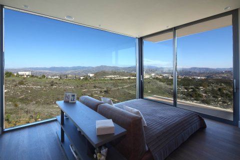 3 bedrooms Villa in Paphos, Cyprus No. 37872 9