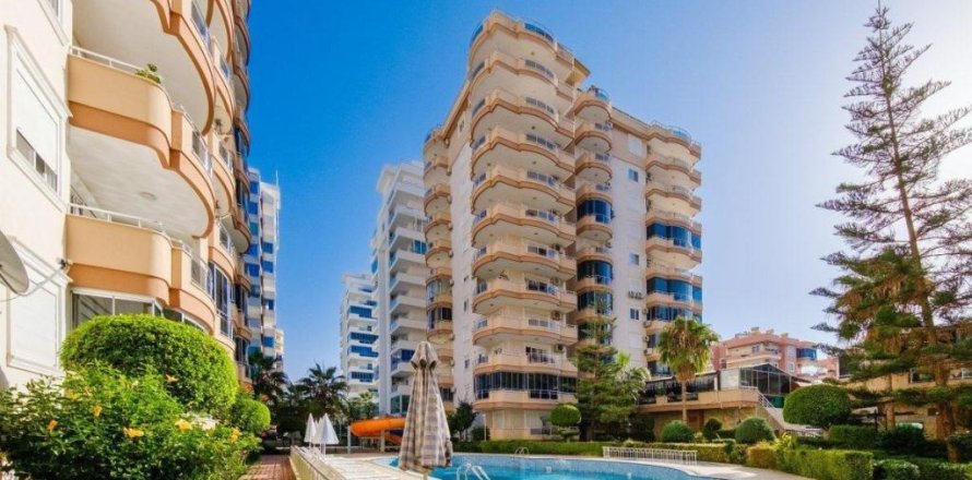5 rooms Apartment in Mahmutlar, Turkey No. 123541