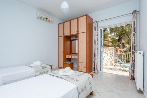 4 rooms Villa in Corfu, Greece No. 55781 17