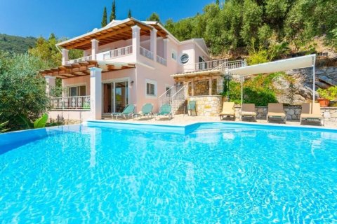 4 rooms Villa in Corfu, Greece No. 55781 2