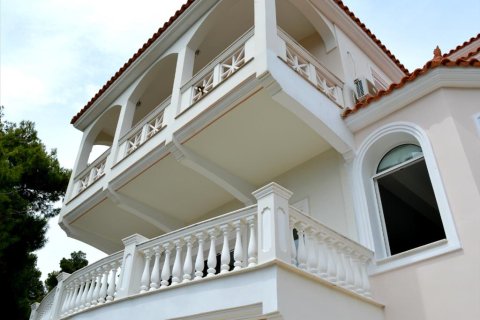 8 bedrooms House in Marathon, Greece No. 58696 5