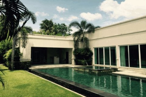 3 bedrooms House in Pattaya, Thailand No. 96869 1