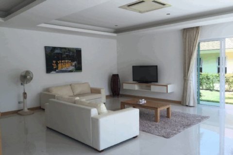 3 bedrooms House in Pattaya, Thailand No. 96869 2