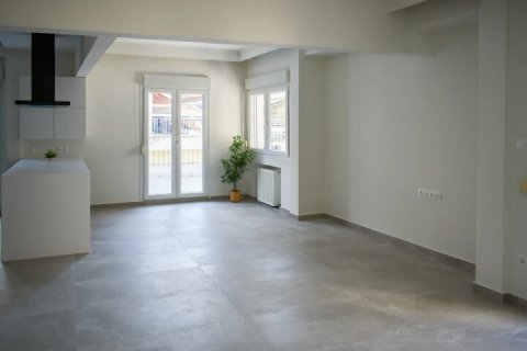 2 bedrooms Apartment in Thessaloniki, Greece No. 108580 8