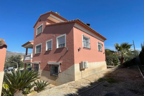4 bedrooms Villa in Villajoyosa, Spain No. 116608