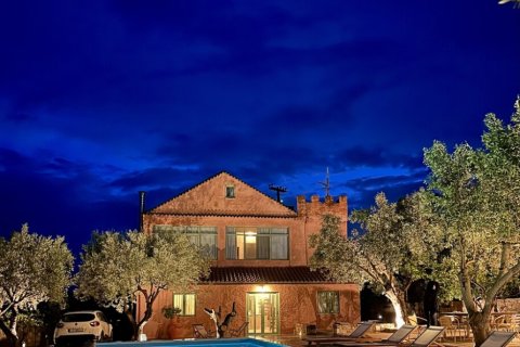 3 bedrooms Villa in Laconia, Greece No. 107504 1