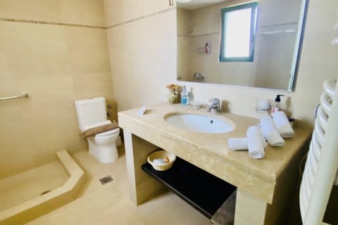 3 bedrooms Villa in Laconia, Greece No. 107504 6