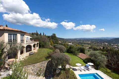 5 bedrooms Villa in Cabris, France No. 79867 3