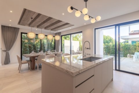 3 bedrooms Villa in Rawai, Thailand No. 96380 15