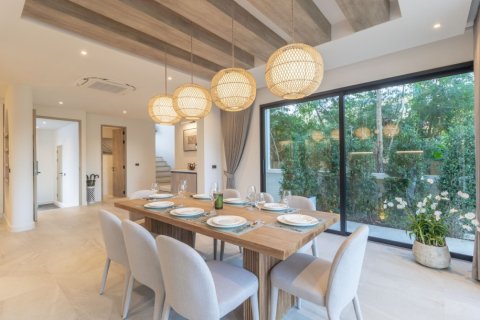3 bedrooms Villa in Rawai, Thailand No. 96380 14