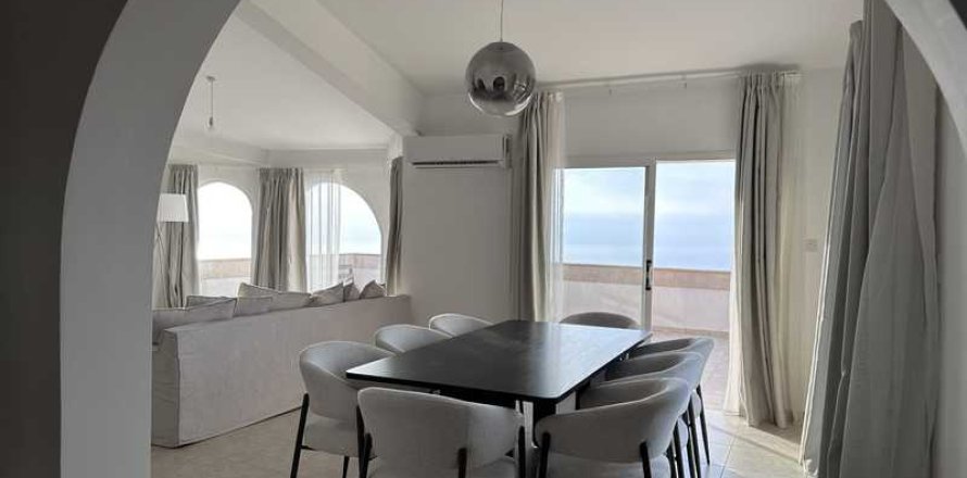 5 chambres House à Tala, Cyprus No. 74817