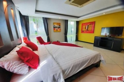 5 bedrooms Villa in Jomtien Beach, Thailand No. 96607 19