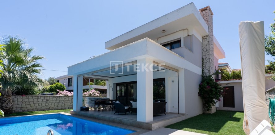 4 dormitorios Villa en Bich Dong, Vietnam No. 91196