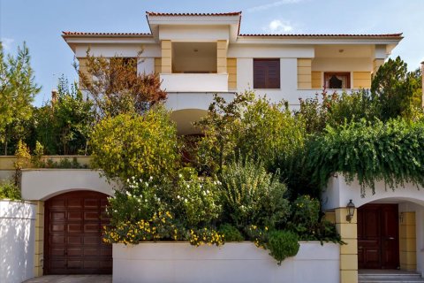 5 bedrooms Villa in Kifisia, Greece No. 59418 1
