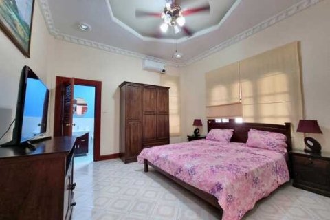 2 dormitorios Villa en Rawai, Thailand No. 96543 20