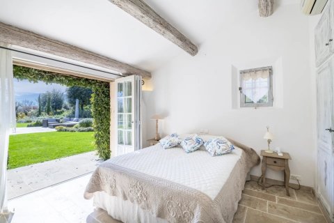 4 bedrooms Villa in Saint-Paul-de-Vence, France No. 81226 6