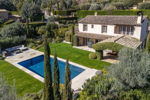 4 bedrooms Villa in Saint-Paul-de-Vence, France No. 81226 2