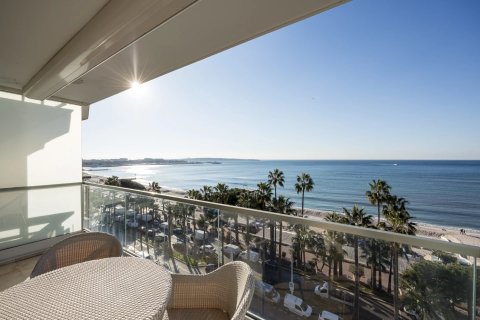 3 bedrooms Apartment in Cannes, France No. 78894 8