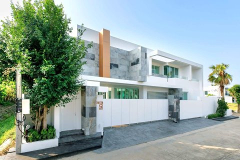 8 dormitorios House en Chiang Mai, Thailand No. 97772 1