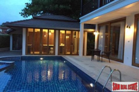 3 bedrooms Villa in Chiang Mai, Thailand No. 95797 1