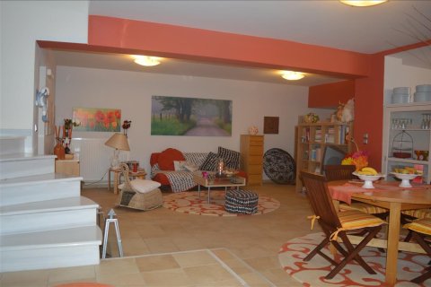 5 bedrooms Villa in Kalyvia Thorikou, Greece No. 59169 20