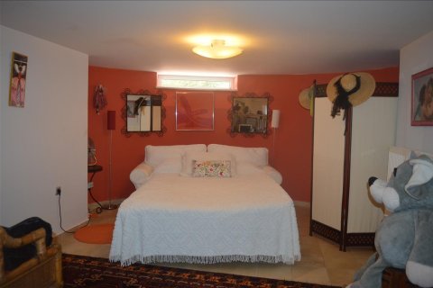 5 bedrooms Villa in Kalyvia Thorikou, Greece No. 59169 21