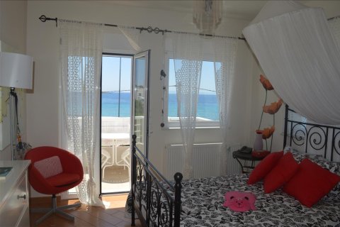 5 bedrooms Villa in Kalyvia Thorikou, Greece No. 59169 11