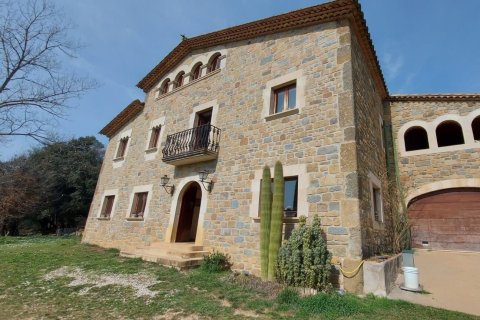Дом с 5 спальнями в Жирона, Испания №25565