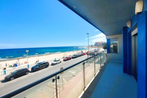 4 dormitorios Apartment en Torrevieja, Spain No. 116667