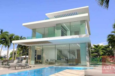 4 bedrooms Villa in Famagusta, Cyprus No. 31463 3