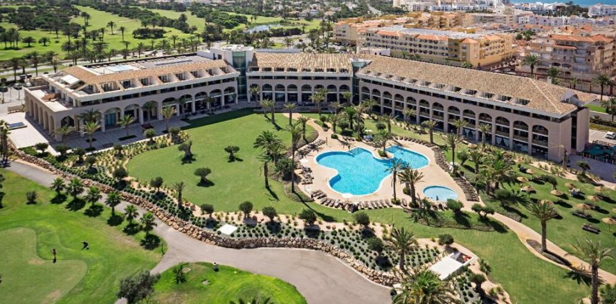 Commercial property en Da M'ri, Vietnam No. 99049