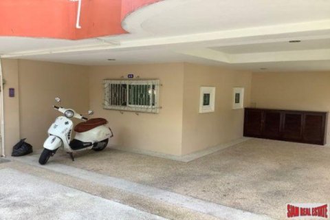 Дом с 6 спальнями в Ката, Таиланд №96114 26