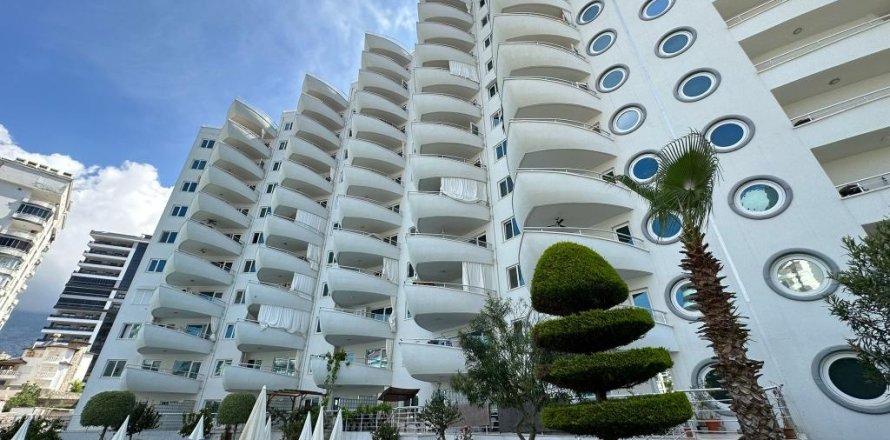3 rooms Appartement à Mahmutlar, Turkey No. 21775