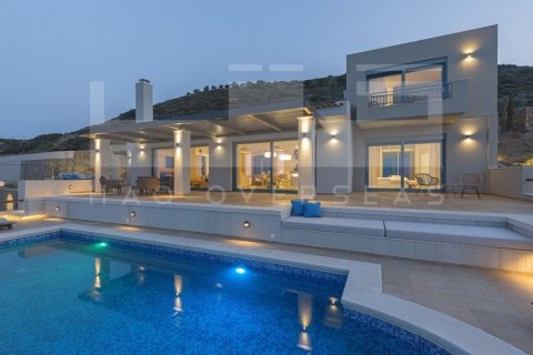 5 bedrooms Villa in Crete, Greece No. 24323 1