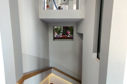 171m² Commercial property en Athens, Greece No. 56117 5